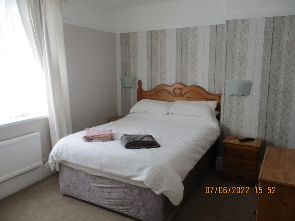 Sefton Lodge Seafront ,Panoramic Sea View Ensuite Balcony Rooms Available, Guest Garden Paignton Exterior foto